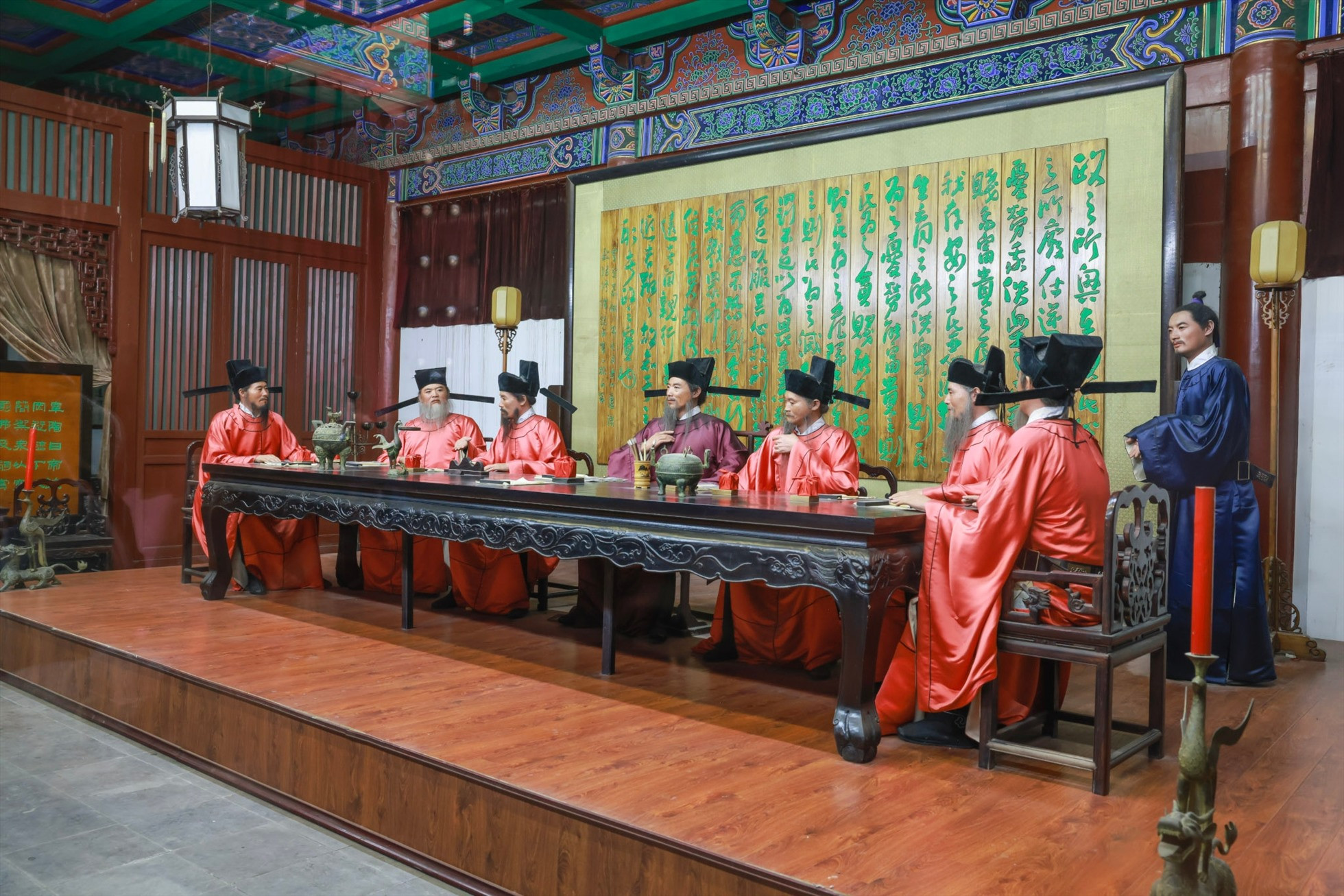 Phủ Khai Phong: Hành Trình Khám Phá Nơi Xử Án Thần Kỳ Của Bao Thanh Thiên 7 Các công cụ xử án như cẩu đầu trảm được trưng bày