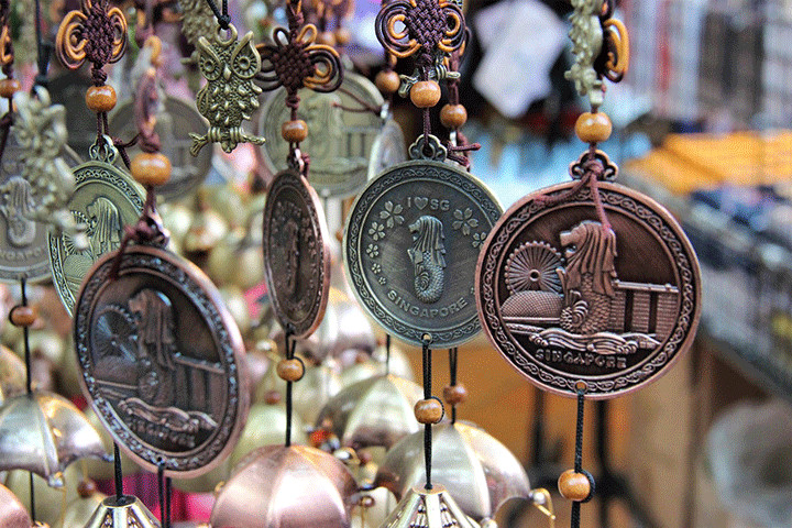 Giải Mã: Quốc gia nào có bức tượng “Merlion” nửa sư tử nửa cá nổi tiếng? 7 Quà lưu niệm hình sư tử biển tại Singapore