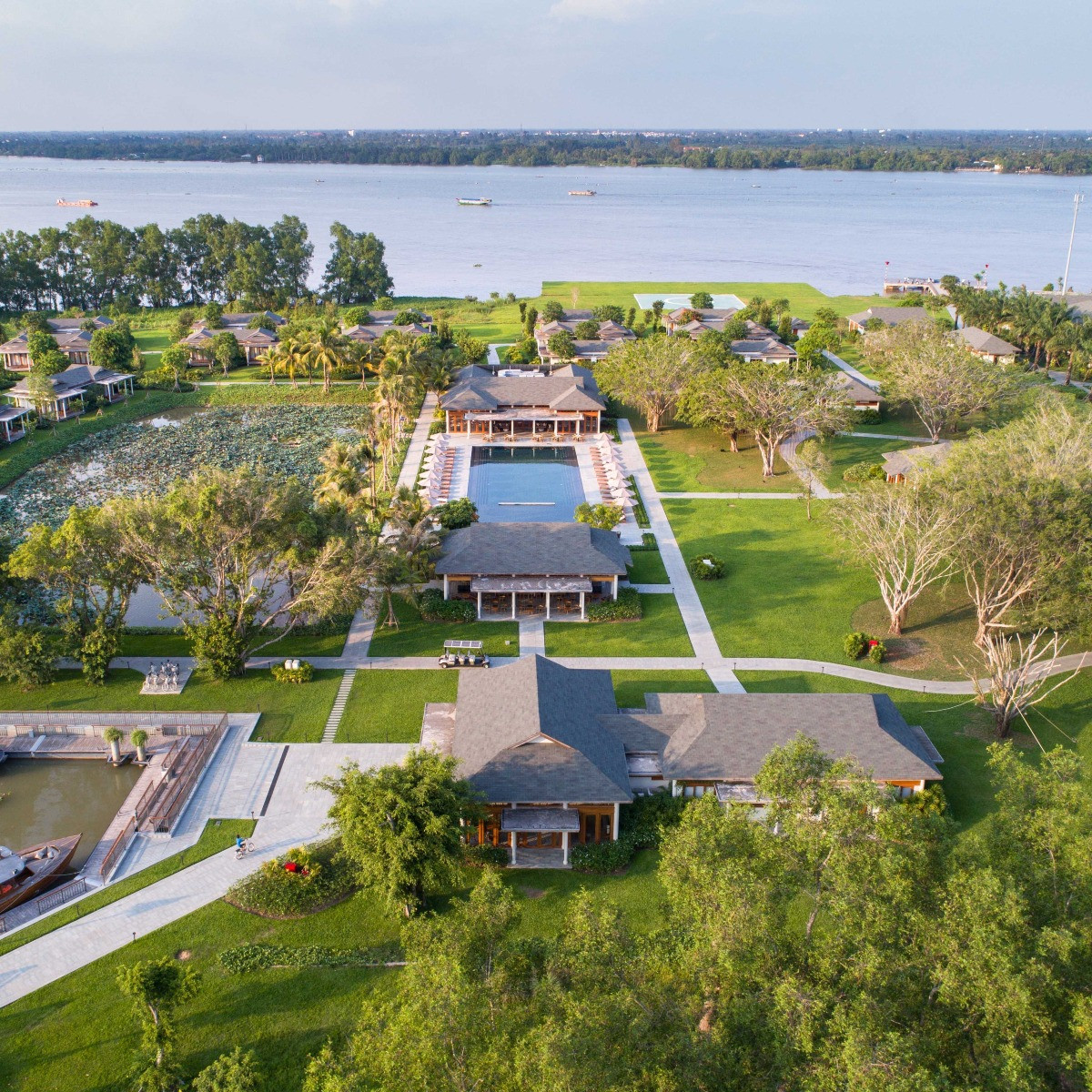 Azerai Cần Thơ tọa lạc biệt lập trên Cồn Ấu