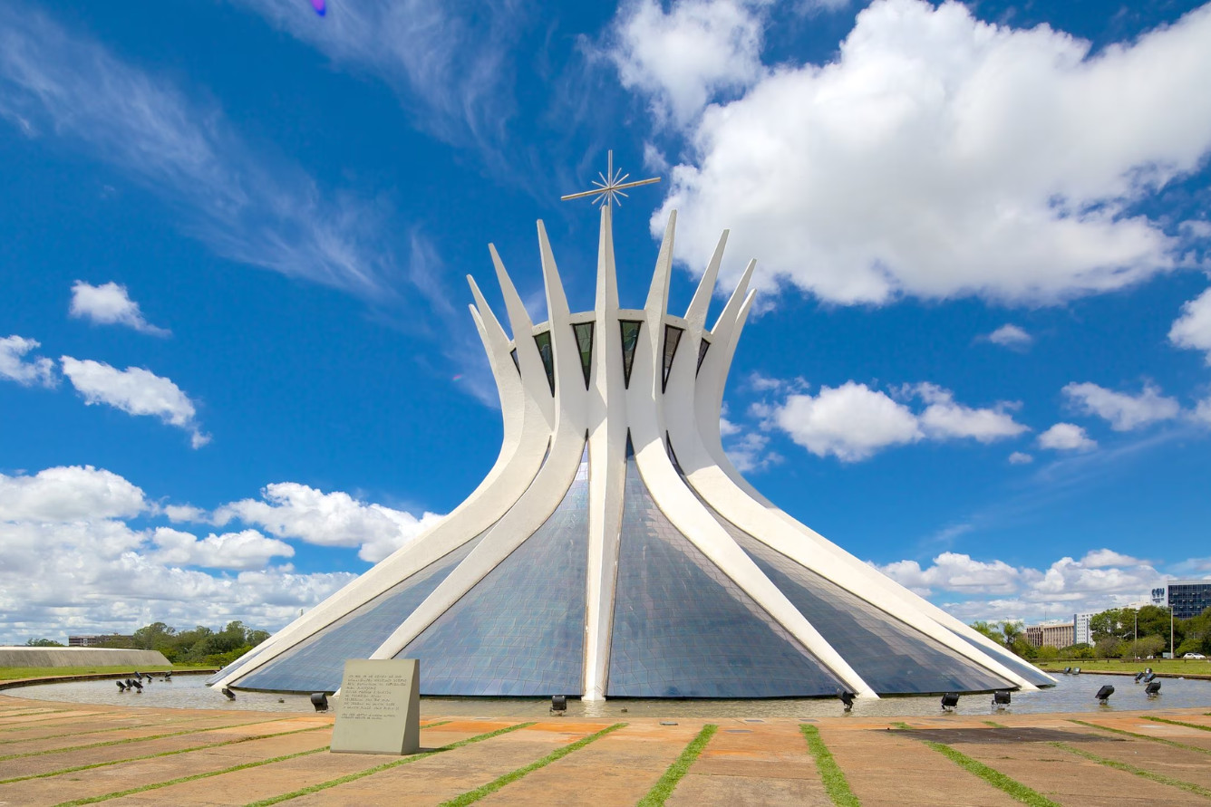 Khám Phá 10 Địa Điểm Du Lịch Brazil Tuyệt Vời Nhất Cho Mùa Hè Rực Lửa 7 Công trình kiến trúc hiện đại tại thủ đô Brasília