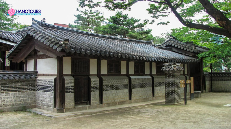 Cung điện Unhyeongung với vẻ đẹp ấm cúng và thiết kế gỗ tự nhiên