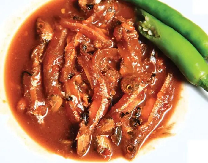 15+ Đặc Sản Huế Làm Quà Dễ Mang Về, Chuẩn Vị Cố Đô 10 Lọ mắm tôm chua hoặc mắm cá cơm đặc sản Huế