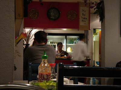 Góc chụp tổng thể không gian nhà hàng Việt Nam