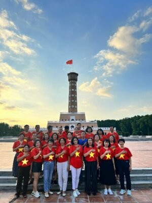 cột cờ hà nội tại mũi cà mau check in