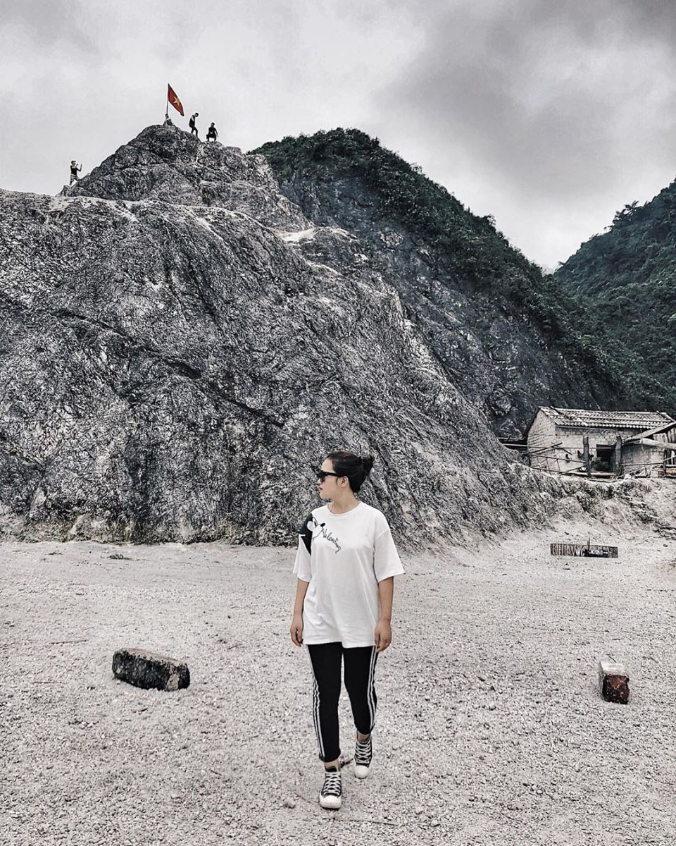 Cẩm Nang Du Lịch Tây Bắc: Khám Phá 6 Tỉnh, Địa Lý Và Nét Đẹp Văn Hóa A-Z 25 Cảnh đèo Thung Khe (Đèo Đá Trắng) bị bao phủ bởi sương mù