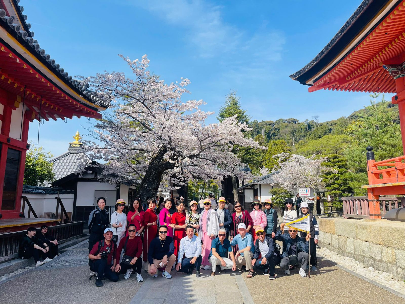 Toàn cảnh một thành phố lớn ở Nhật Bản