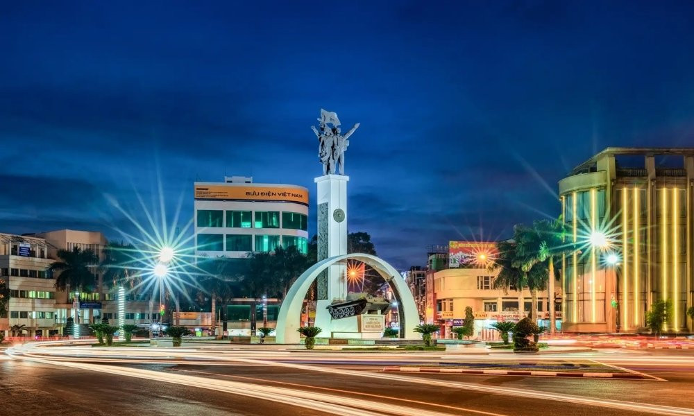 Quảng trường Buôn Ma Thuột là điểm đến không thể bỏ qua khi đến với Tây Nguyên