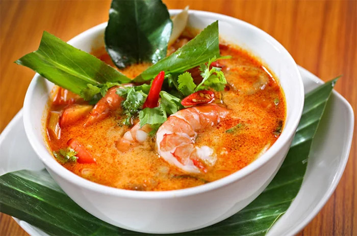 Món Canh Tom Yum vị chua cay đặc trưng