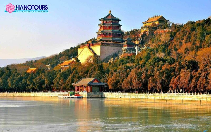 Cảnh hồ Côn Minh và kiến trúc cổ kính tại Di Hòa Viên