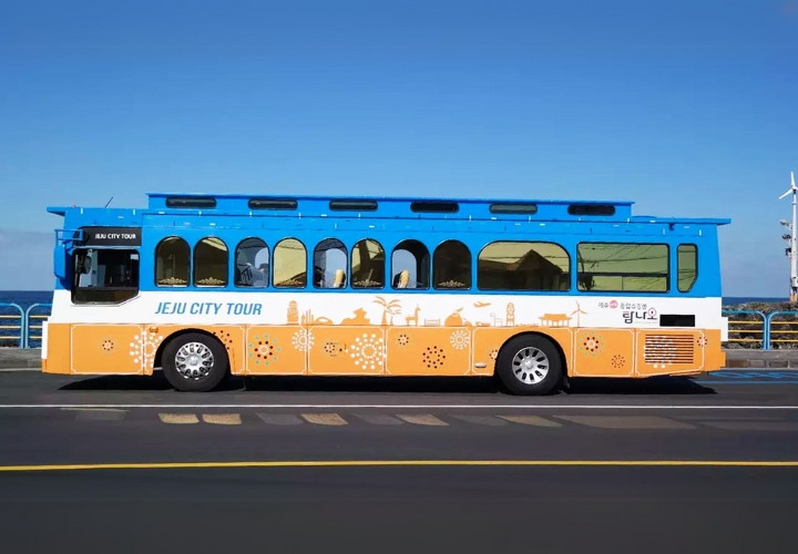 Xe buýt là phương tiện phổ biến tại đảo Jeju