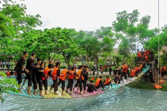 Thỏa sức vui chơi với các trò chơi dân gian đáng nhớ tại Làng Du lịch Mỹ Khánh