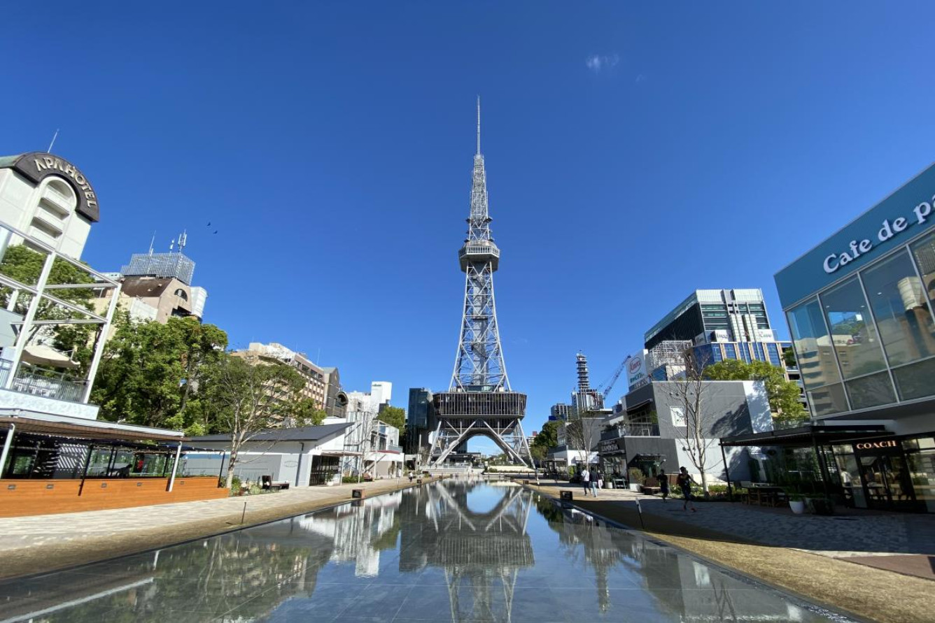 Kinh nghiệm du lịch Nagoya Tự túc: Cẩm nang Khám phá Viên ngọc ẩn của Nhật Bản 7 Tháp truyền hình Nagoya TV Tower rực rỡ vào buổi tối