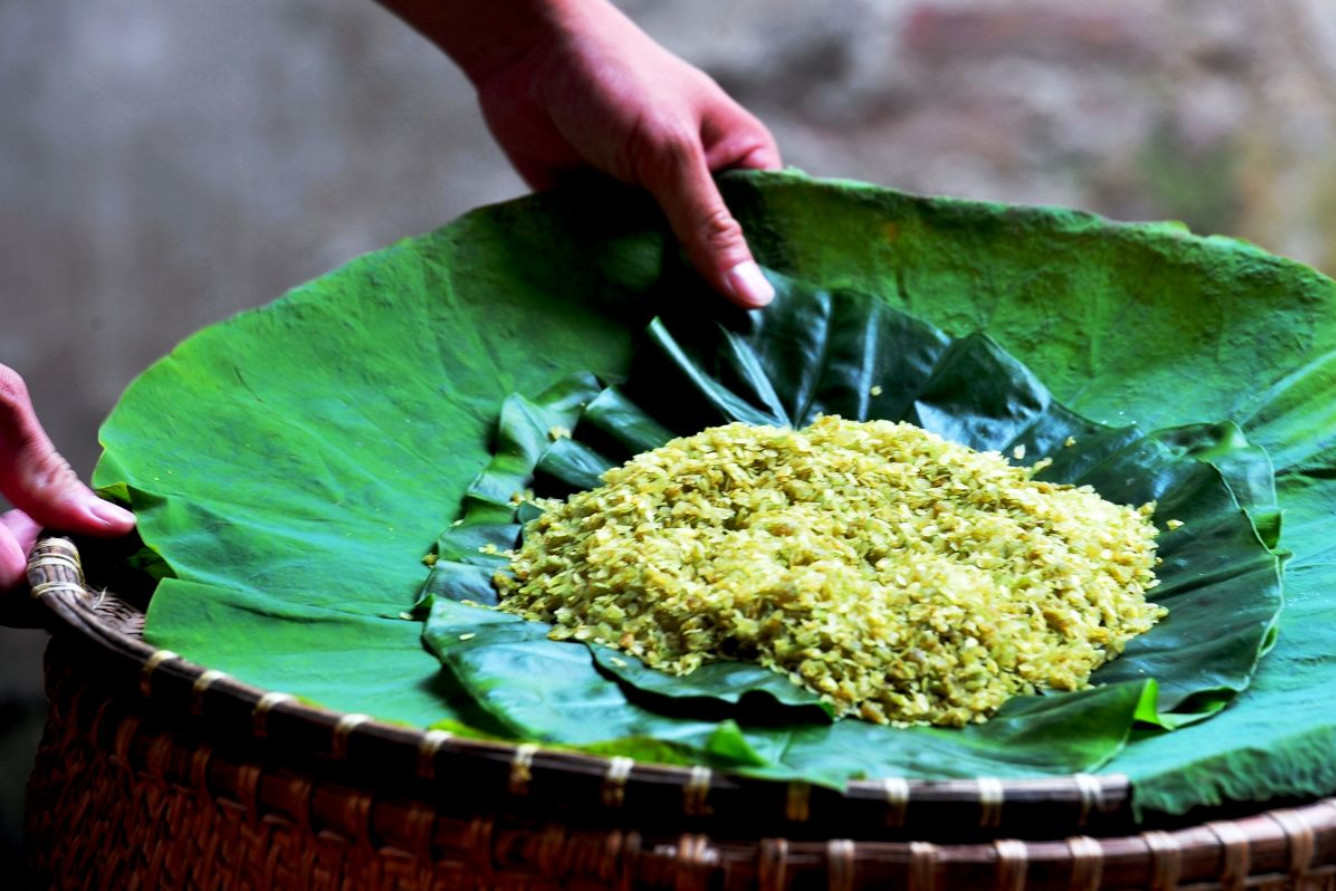 Cốm làng Vòng là mảnh ghép không thể thiếu của ẩm thực mùa thu Hà Nội