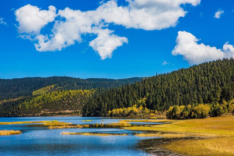 Khung cảnh Công viên quốc gia Phổ Đạt Thổ vào mùa thu