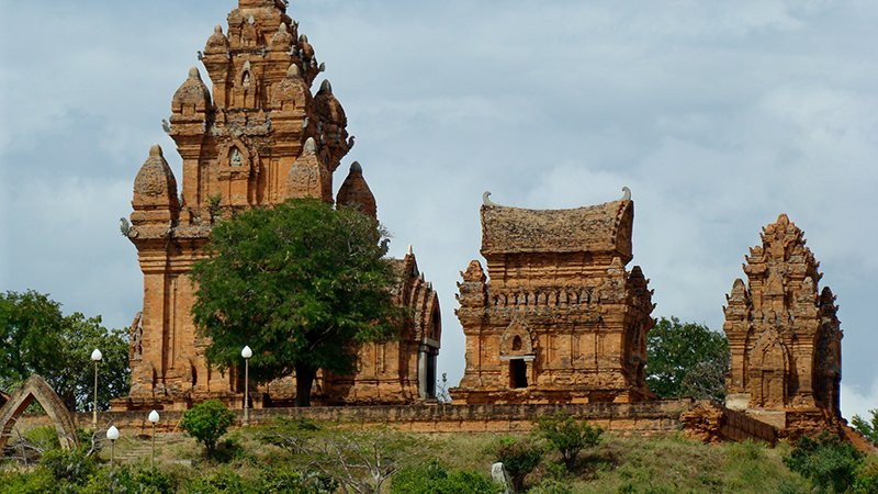 Tham quan kiến trúc cổ kính của Tháp Chàm Po Klong Garai tại Ninh Thuận