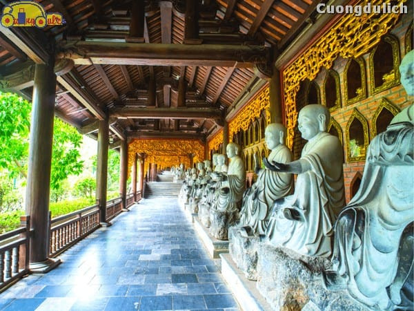 Du khách nên hỏi giá trước khi mua hàng để tránh bị 'chặt chém'