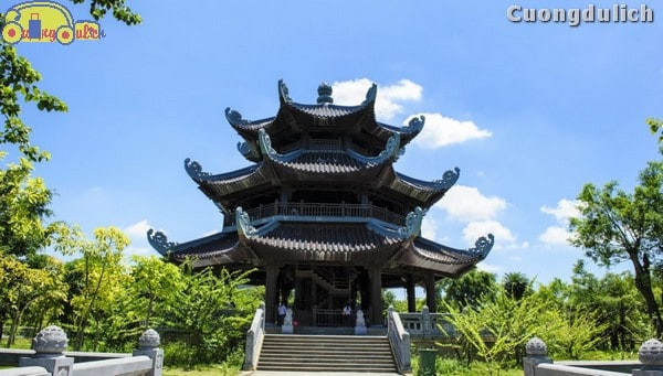 Lời khuyên về cách ứng xử với thợ ảnh và người chèo kéo