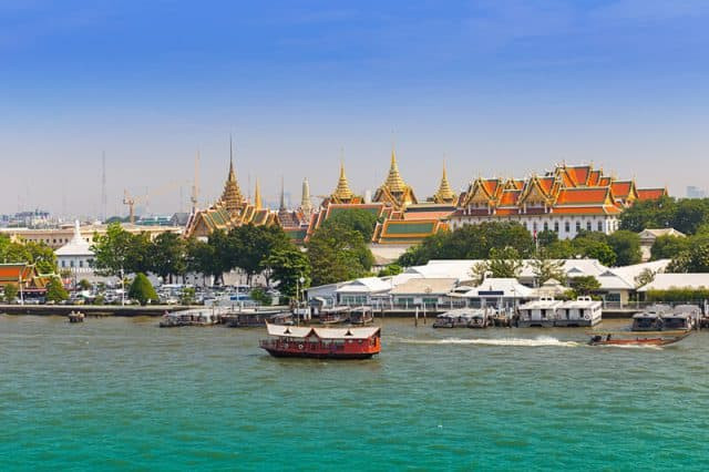 Sông Chao Phraya huyền thoại chảy qua thủ đô Bangkok