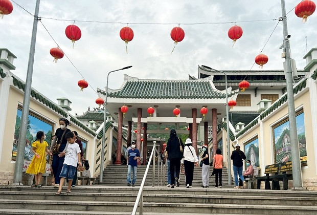 Bức tượng Bà Chúa Xứ gắn liền với truyền thuyết huyền bí