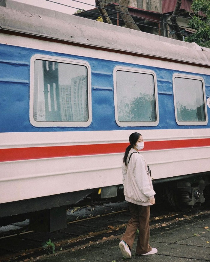 Du lịch Hải Phòng 1 ngày bằng tàu hỏa mang lại trải nghiệm thú vị khi ngắm cảnh