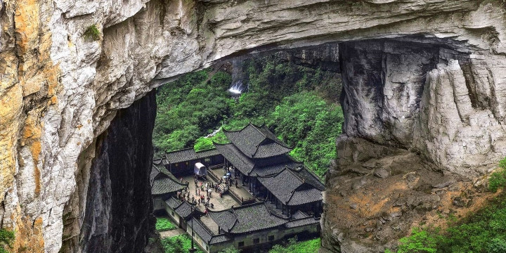 Khung cảnh tựa chốn tiên giới tại công viên địa chất Vũ Long