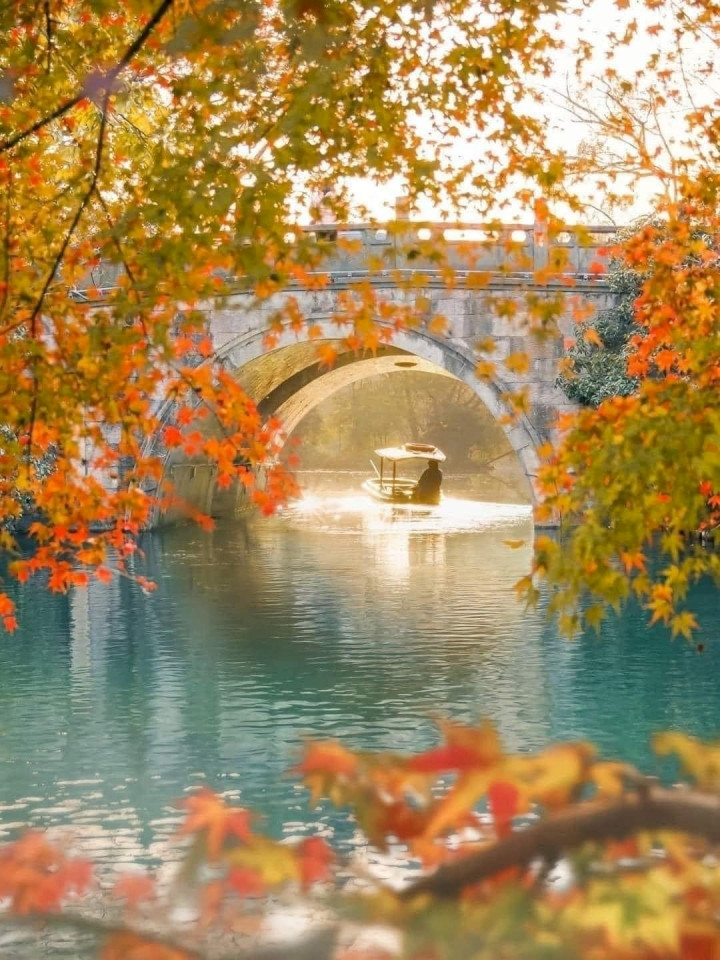 Mùa xuân và mùa thu là 2 thời điểm đáng trải nghiệm tại Hàng Châu, Trung Quốc