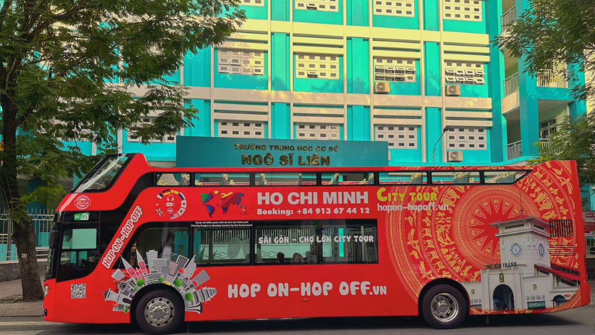 Lưu ý khi đi xe bus 2 tầng ở Sài Gòn