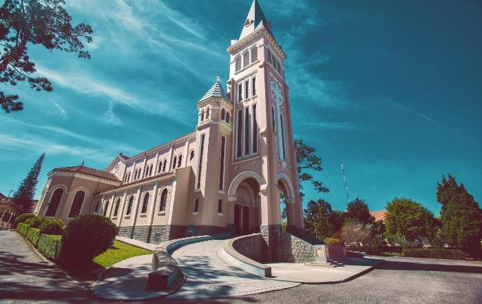 Nhà thờ Con Gà, biểu tượng kiến trúc cổ của Đà Lạt