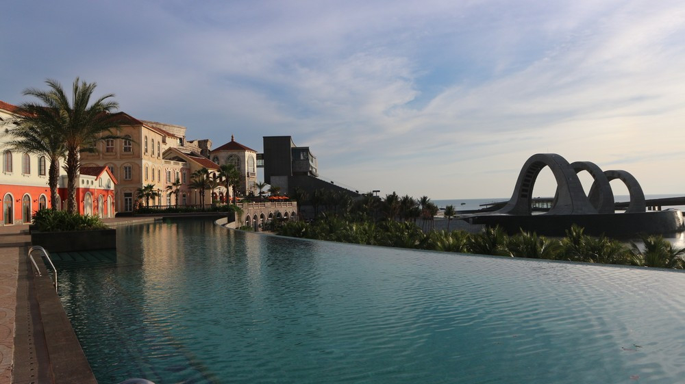 Cáp Treo Hòn Thơm (Phú Quốc): Trải Nghiệm Tuyệt Vời và Cẩm Nang Từ A đến Z 20 Khung cảnh hoàng hôn trên biển từ Thị trấn Hoàng Hôn