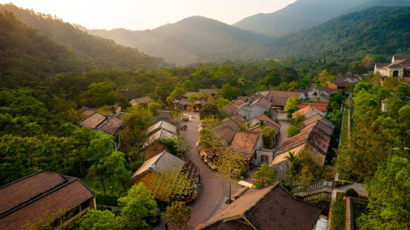 Kinh nghiệm Du lịch Yên Tử: Cẩm Nang Chi Tiết Từ A đến Z Cho Chuyến Hành Hương Trọn Vẹn 23 Làng Nương mang cảm giác bình dị của làng cổ Việt Nam