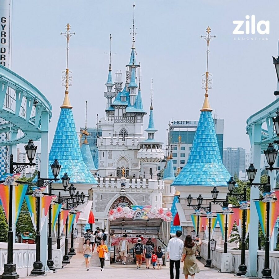 Cẩm Nang Du Lịch Seoul: Khám Phá Thủ Đô Ngàn Năm Của Hàn Quốc 12 Lotte World, công viên giải trí phức hợp nổi tiếng tại Seoul