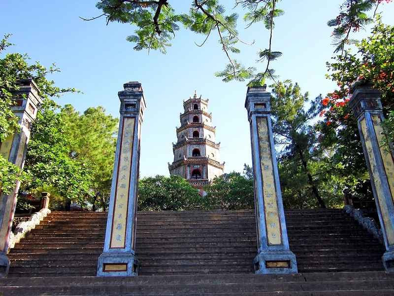 Tháp Phước Duyên 7 tầng tại Chùa Thiên Mụ