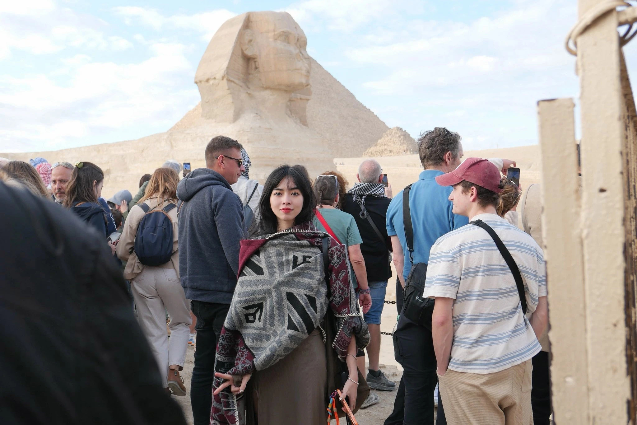 Đỗ Khánh Vân bày tỏ sự choáng ngợp trước sự kỳ vĩ của Kim Tự Tháp Giza