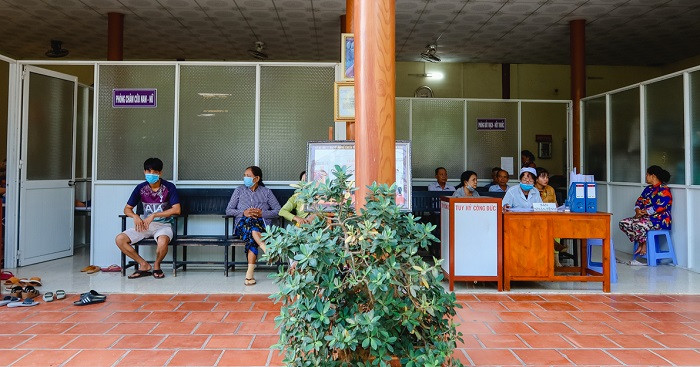 Phòng khám chữa bệnh miễn phí bằng y học cổ truyền