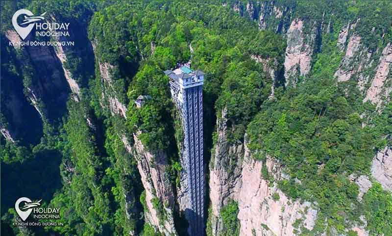 Cẩm Nang Du Lịch Trương Gia Giới (2025): Khám Phá Kỳ Quan "Pandora Trên Trái Đất" 13 Thang máy Bách Long dựng đứng bên vách núi Viên Gia Giới