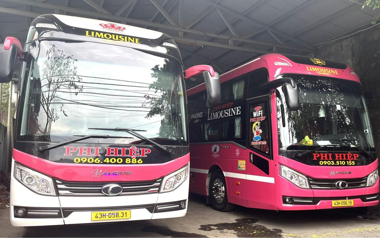 Hình ảnh bên ngoài xe khách giường nằm cao cấp của Phi Hiệp