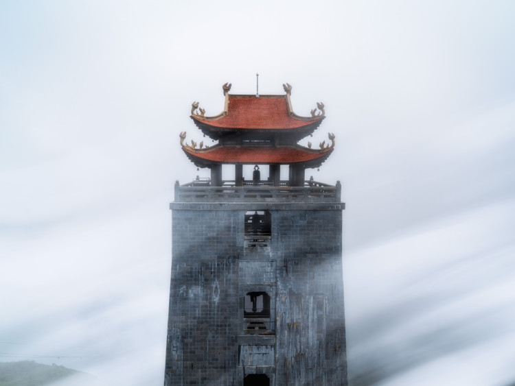 Bích Vân Thiền Tự với khung cảnh núi non trùng điệp tại Sapa