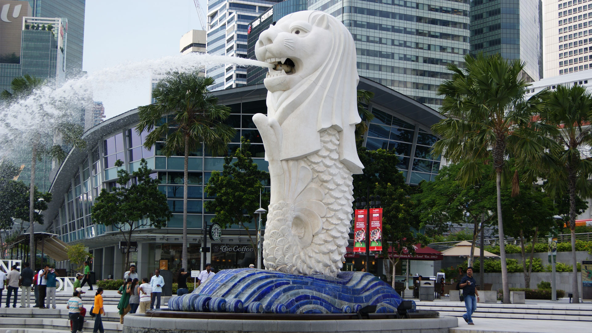 Tượng Sư tử biển cao 8,6m nổi bật tại Merlion Park
