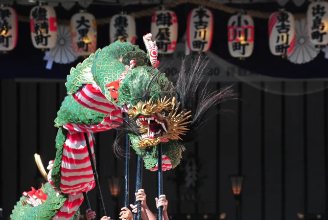 Kiệu rước truyền thống trong Lễ hội Nagasaki Kunchi