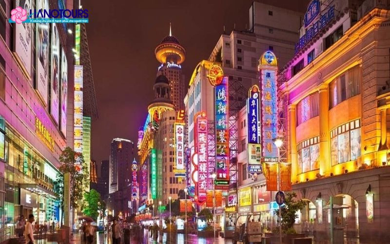 Nam Kinh Lộ (Nanjing Road) - Thiên đường mua sắm không ngủ giữa lòng Thượng Hải