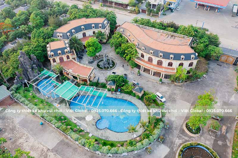 Toàn cảnh Pocolo Garden với không gian xanh mát và các khu vui chơi