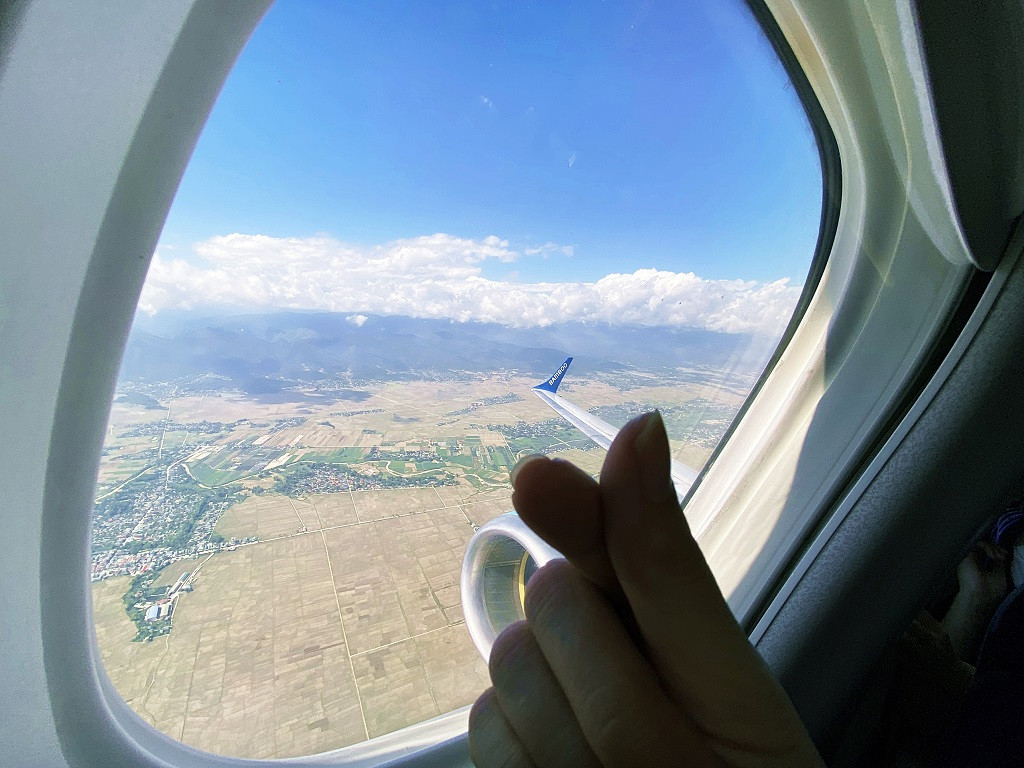 Máy bay Bamboo Airways trên đường băng