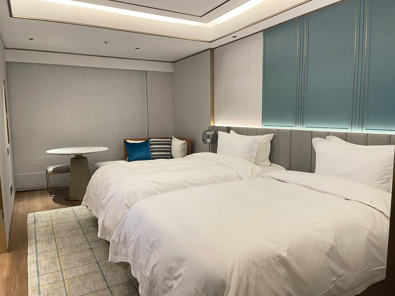 Phòng ngủ đôi sang trọng trong khách sạn 4 sao tại Trung Quốc