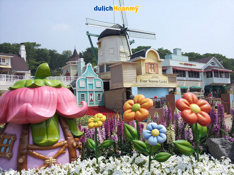 Du khách chuẩn bị cho chuyến đi Everland Hàn Quốc với đầy đủ vật dụng cần thiết