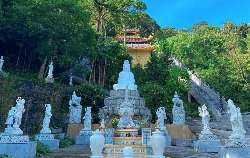 Đền Bà Chúa Thượng Ngàn tại Tam Đảo, một công trình kiến trúc tâm linh giữa núi rừng