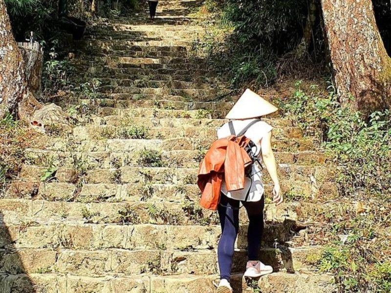 Chuẩn bị vật dụng cần thiết cho chuyến đi Yên Tử thuận lợi