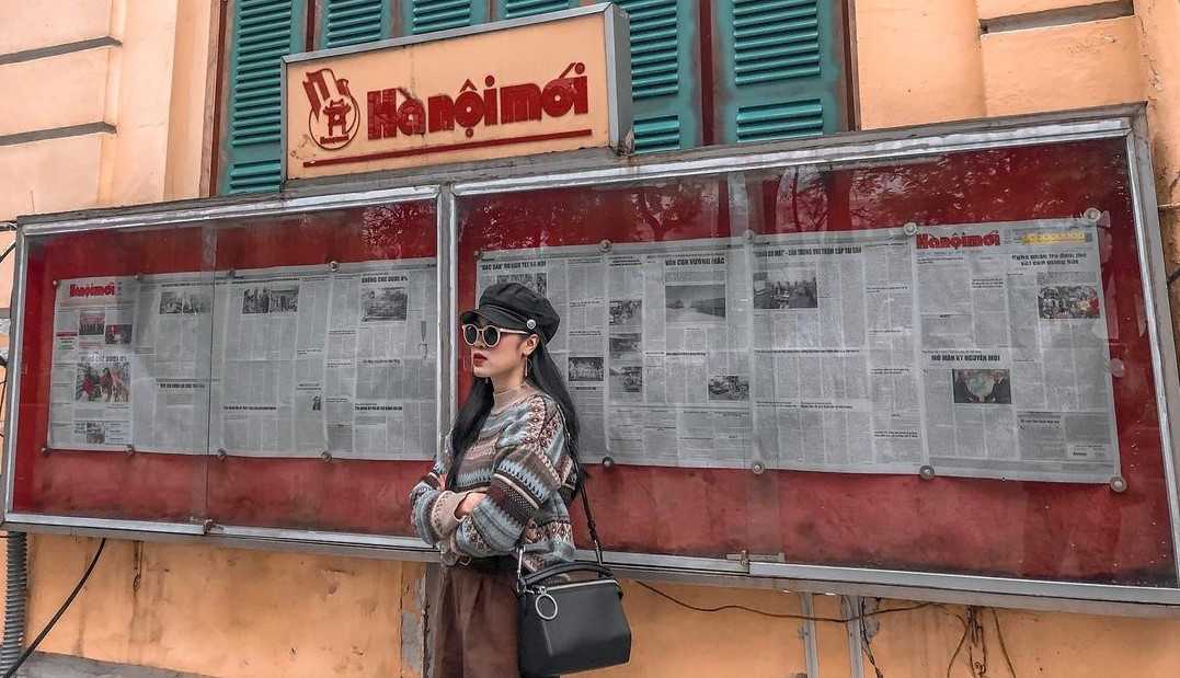 Sống ảo tại phố đi bộ Hồ Gươm vào dịp cuối tuần