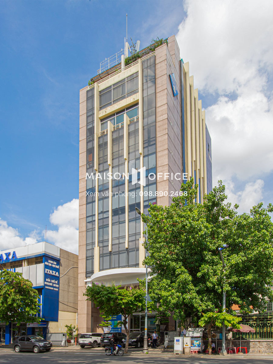 Mặt tiền hiện đại của Tòa nhà Phương Nam, địa điểm lý tưởng cho văn phòng cho thuê tại Quận 3