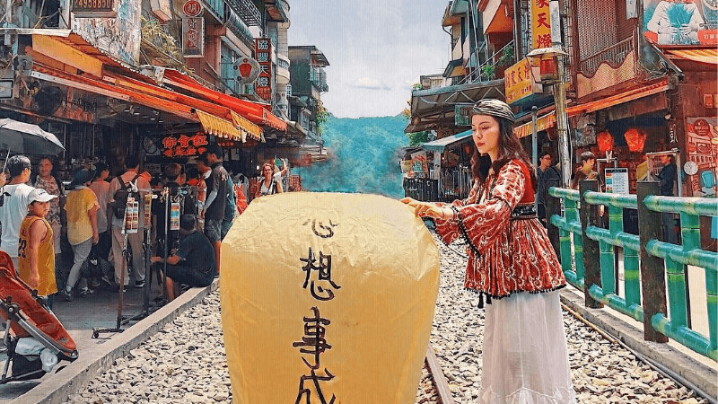 bo tui kinh nghiem kham pha pho co thap phan dia diem van hoa doc dao tai dai loan 66dfb96d4a877 1