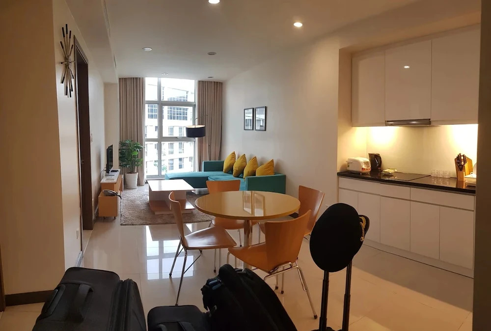 Khách sạn Blue Sky Bay B&B với view hồ